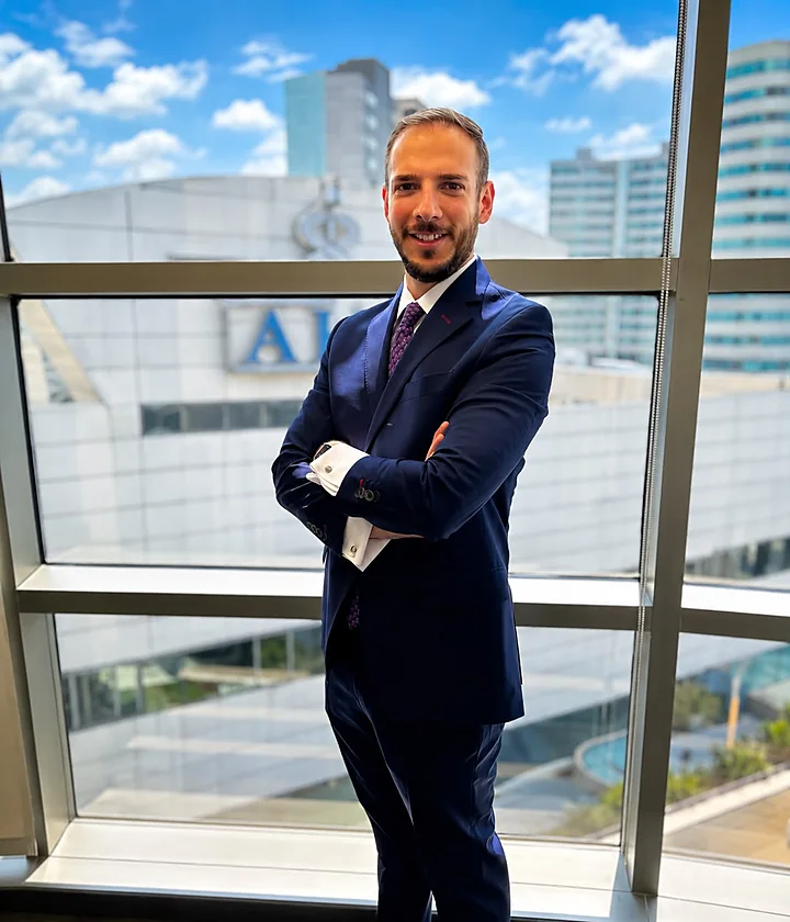 Dr. Héctor Morán Treviño, proctólogo en CDMX · Centro Médico ABC Observatorio