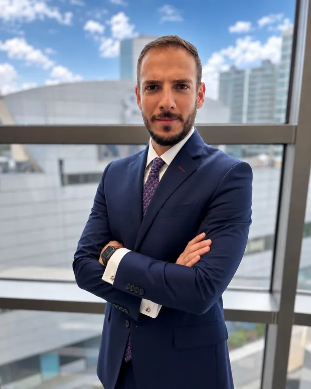 Dr. Héctor Morán Treviño, coloproctólogo, trombosis hemorroidal en CDMX
